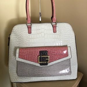 Guess large bag